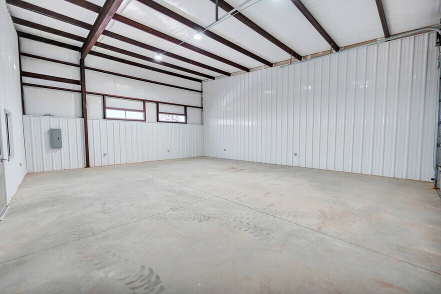 7509 W Industrial Ave, Midland, TX à louer - Photo intérieure – Image 3 sur 9