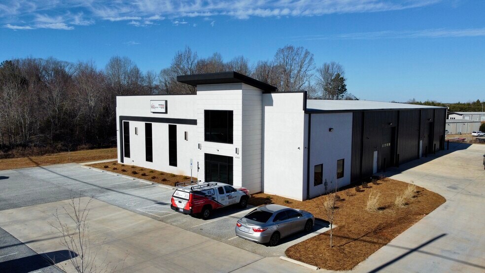 4164-4168 N NC 16 Business Hwy, Denver, NC à vendre - Photo de l’immeuble – Image 3 sur 8