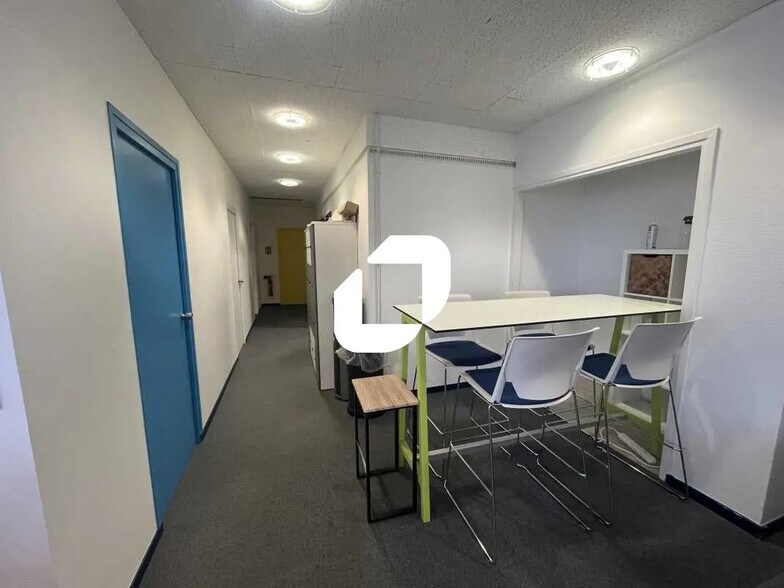 Bureau dans Lyon à louer - Photo de l’immeuble – Image 3 sur 19