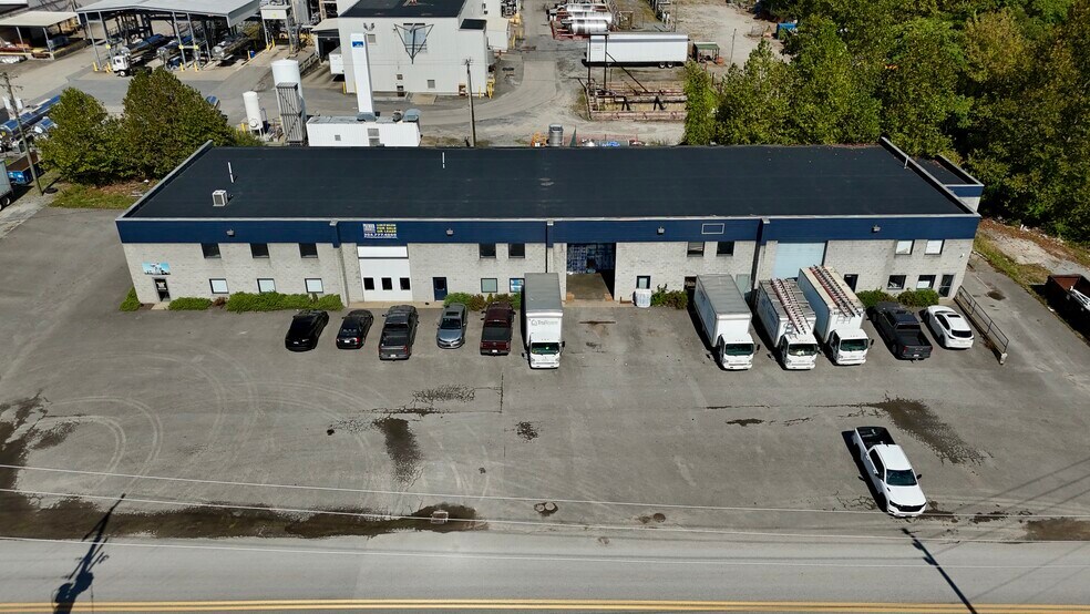 1900 Morgantown Industrial Park Rd, Morgantown, WV à vendre - Photo principale – Image 1 sur 21