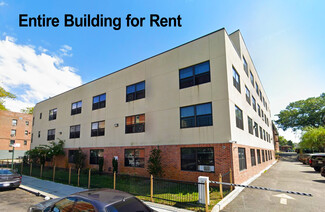 Plus de détails pour 2206 Cornaga Ave, Far Rockaway, NY - Local d'activités à louer