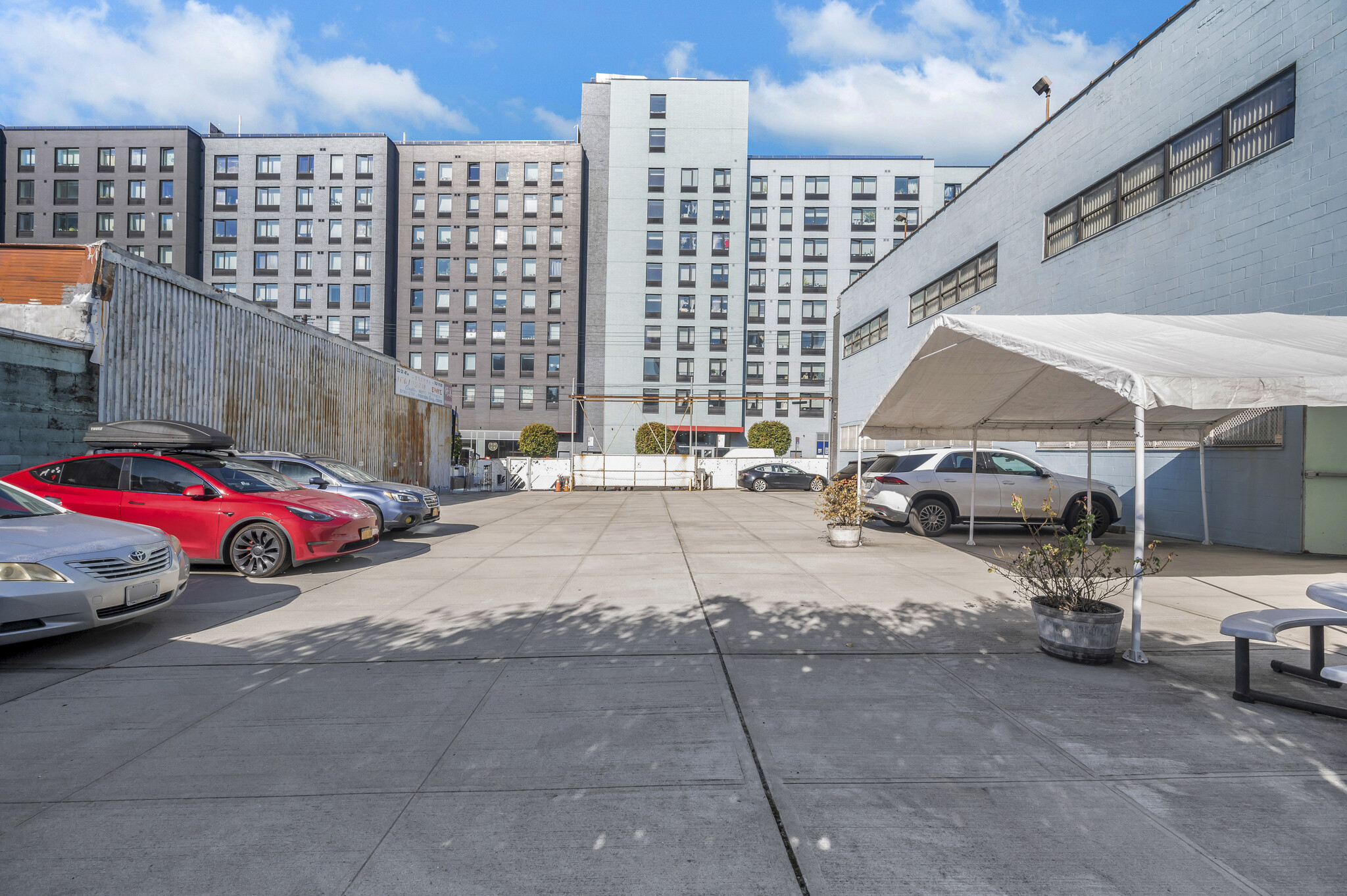 133-50 41st Ave, Flushing, NY à louer Photo de l’immeuble– Image 1 sur 7