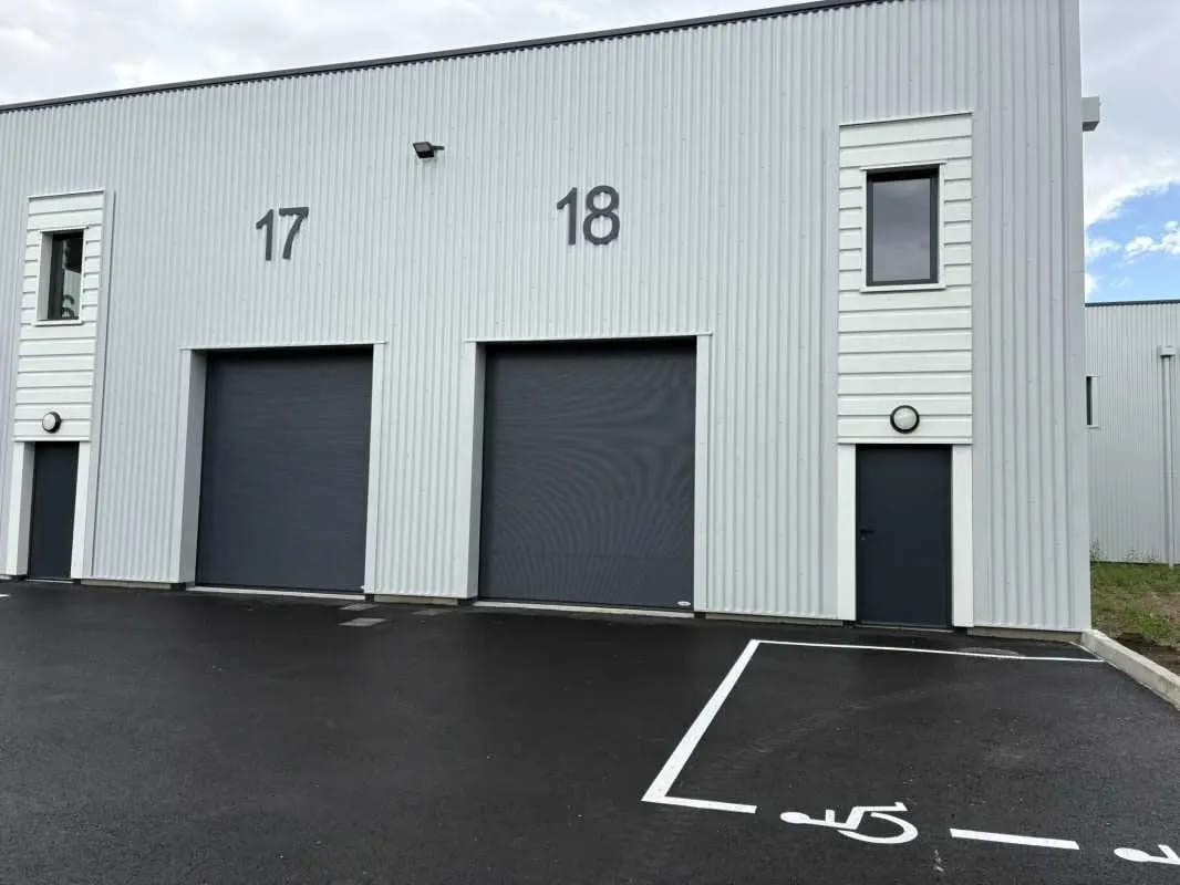 99 Route De Lozanne, Saint-Germain-Nuelles à vendre Photo de l’immeuble– Image 1 sur 12