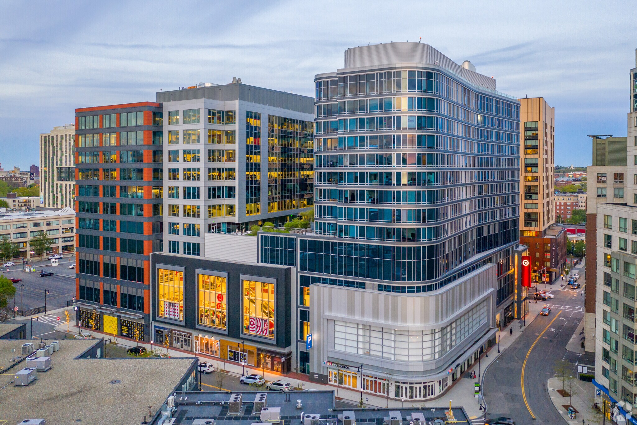 1325 Boylston St, Boston, MA à louer Photo principale– Image 1 sur 8