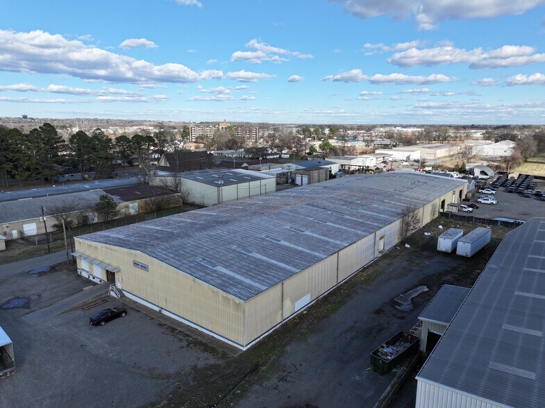 424 N Vine St, North Little Rock, AR à vendre - Photo de l’immeuble – Image 1 sur 4