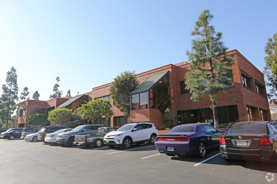 1101-1111 Quail St, Newport Beach, CA à vendre - Photo de l’immeuble – Image 3 sur 6