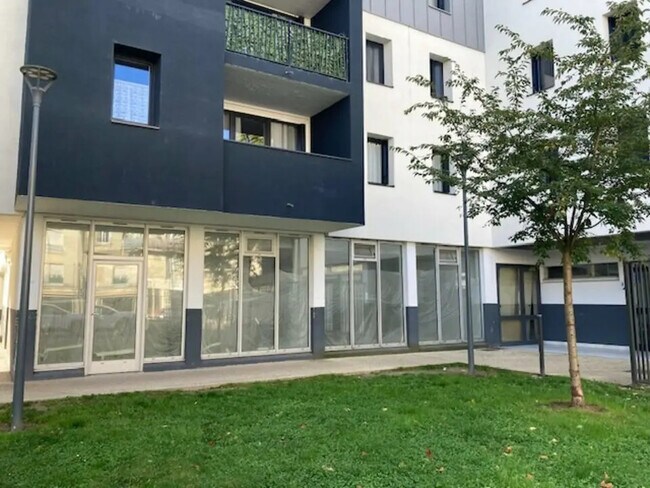 Plus de détails pour Bureau à louer