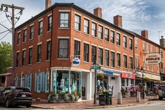 4 Middle St, Newburyport, MA à louer Photo intérieure– Image 1 sur 5