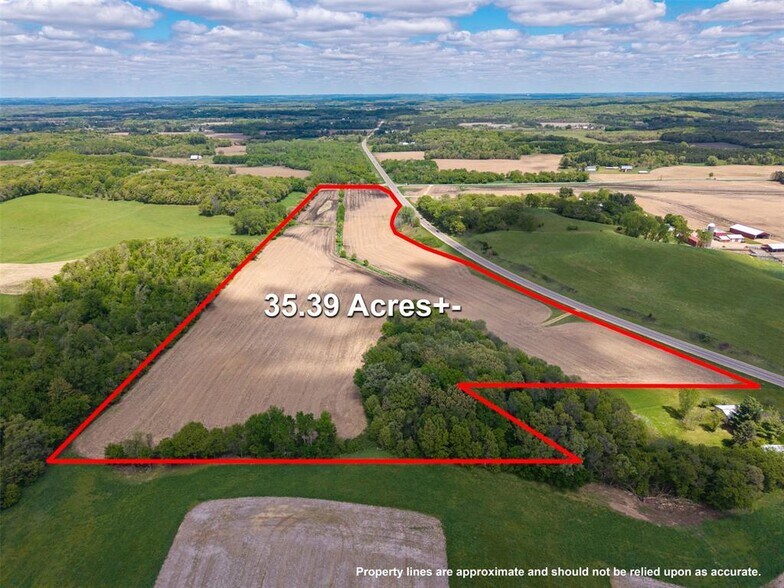35 acres Hwy 37 & Old Town Road, Mondovi, WI à vendre - Photo de l’immeuble – Image 2 sur 12