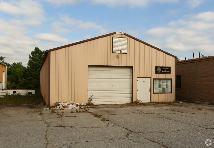 1013 Ferguson St, Columbia, SC à louer - Photo de l’immeuble – Image 3 sur 15