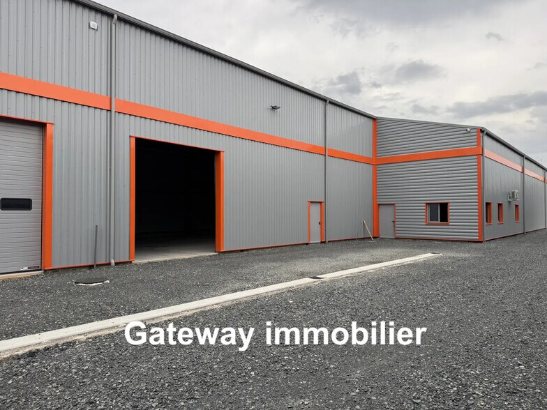 Industriel/Logistique dans Creuzier-le-Neuf à louer - Photo de l’immeuble – Image 1 sur 8