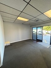 24777-24890 Apple St, Newhall, CA à louer Photo intérieure– Image 2 sur 5