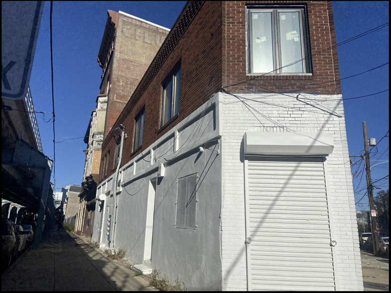 2201-2203 N Front St, Philadelphia, PA à louer - Photo de l’immeuble – Image 1 sur 3
