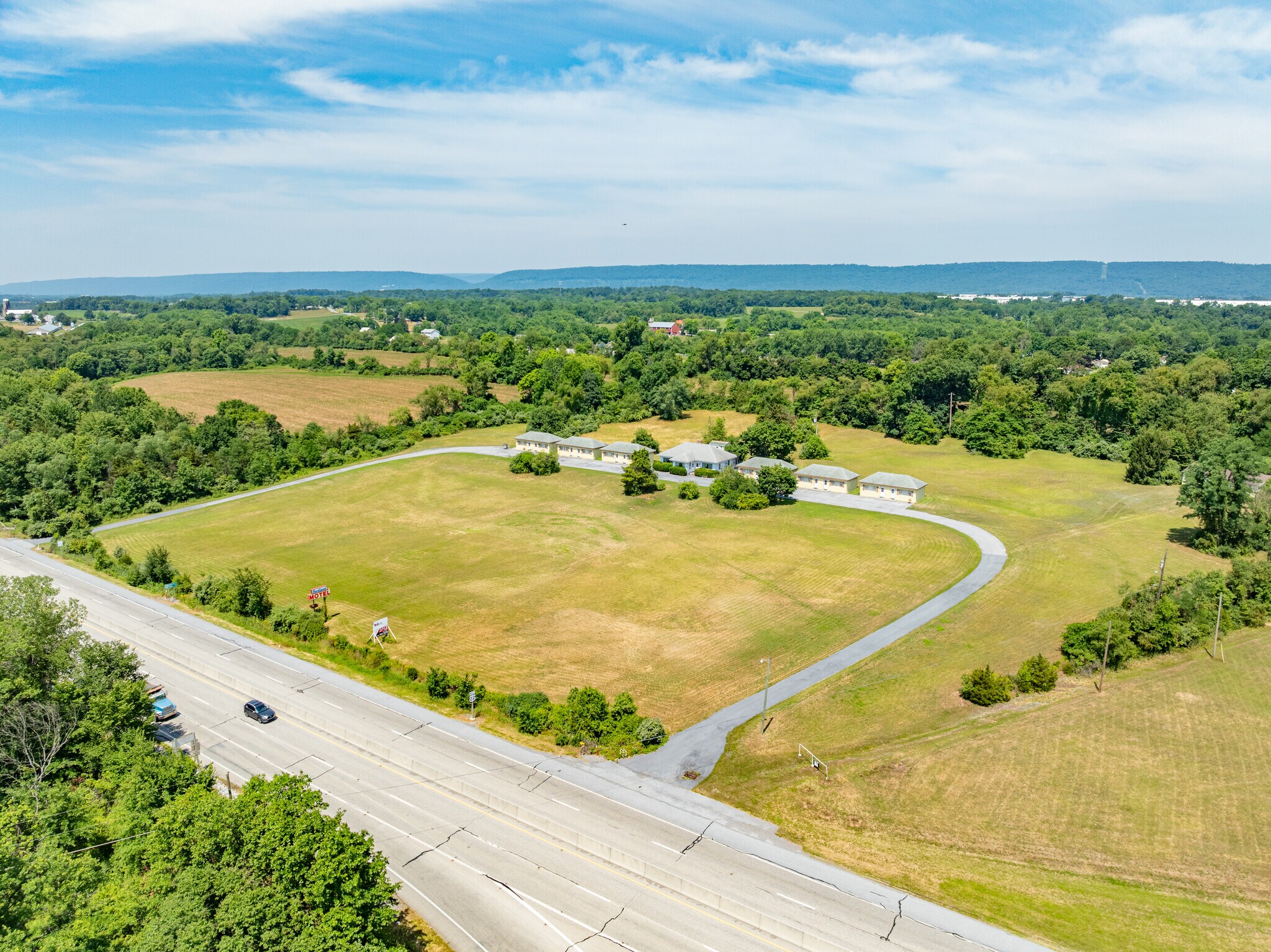 10900 Allentown Blvd, Jonestown, PA à vendre Photo de l’immeuble– Image 1 sur 8