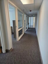 33 6th St S, Saint Petersburg, FL à louer Photo intérieure– Image 1 sur 2