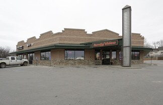Plus de détails pour 301-317 S Commercial St, Harrisonville, MO - Local commercial à louer