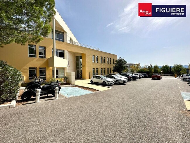 Plus de détails pour 425 Rue René Descartes, Aix-en-Provence - Bureau à vendre