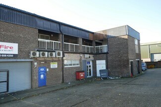 Plus de détails pour Oakwood Hl, Loughton - Industriel/Logistique à louer