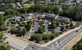 Plus de détails pour 800 W Williams St, Apex, NC - Bureau à louer
