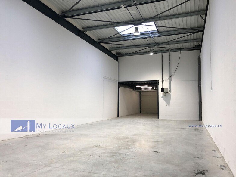 Local d’activités dans FRÉPILLON à louer - Photo intérieure – Image 3 sur 7