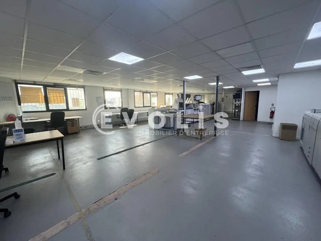 Local d’activités dans Neuilly-Plaisance à louer Photo de l’immeuble– Image 1 sur 10