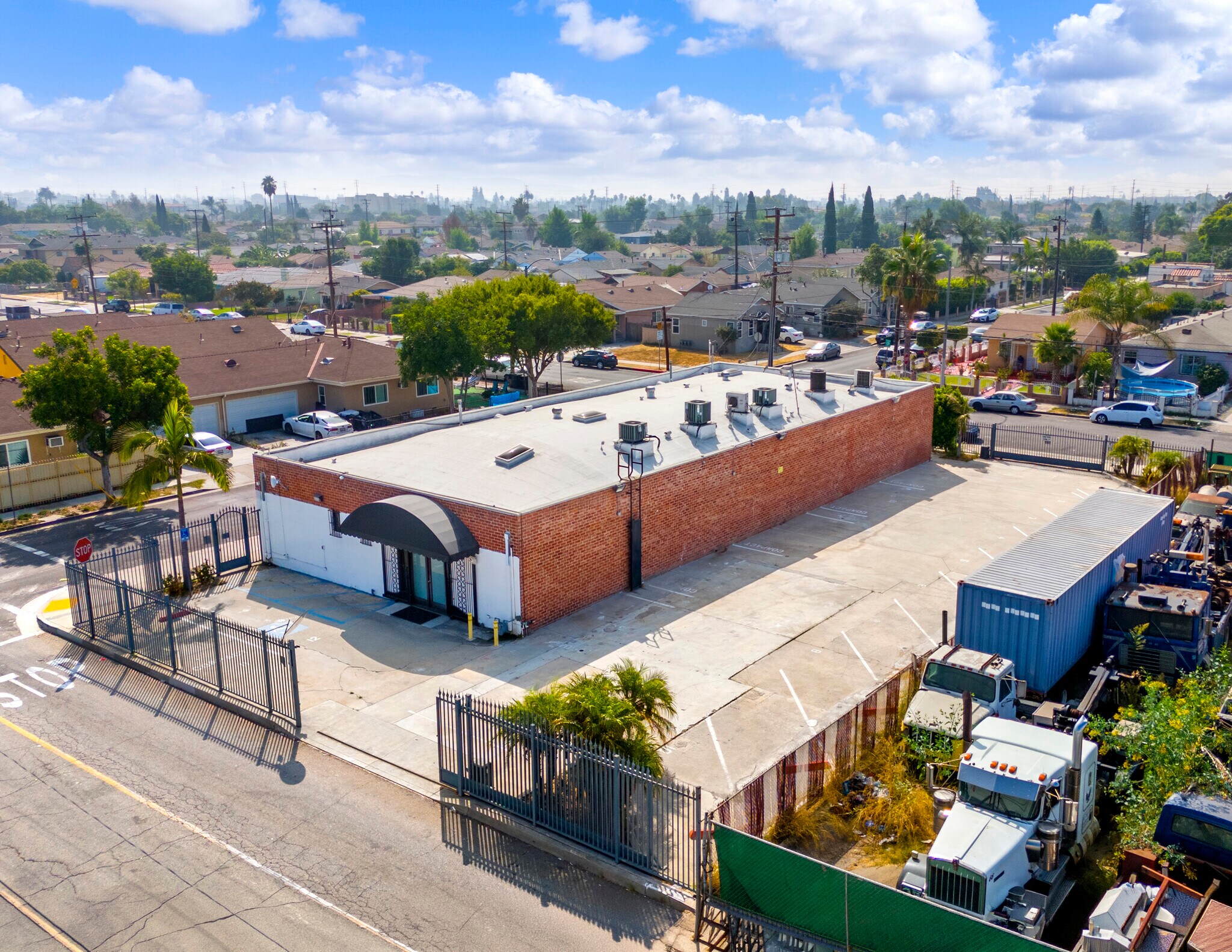 4055-4057 E 52nd St, Maywood, CA à vendre Photo de l’immeuble– Image 1 sur 16