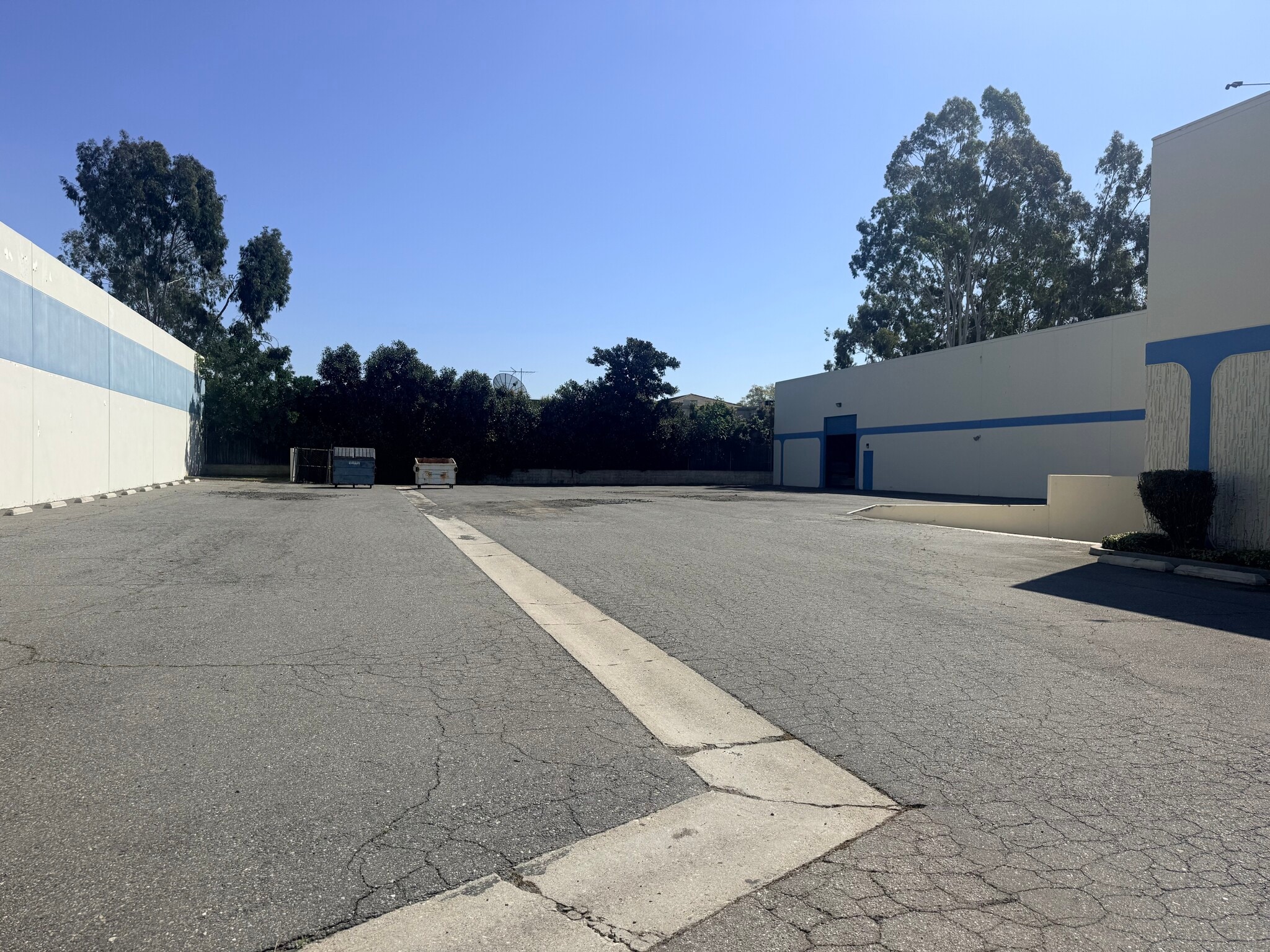 11042 Forest Pl, Santa Fe Springs, CA à louer Photo intérieure– Image 1 sur 3