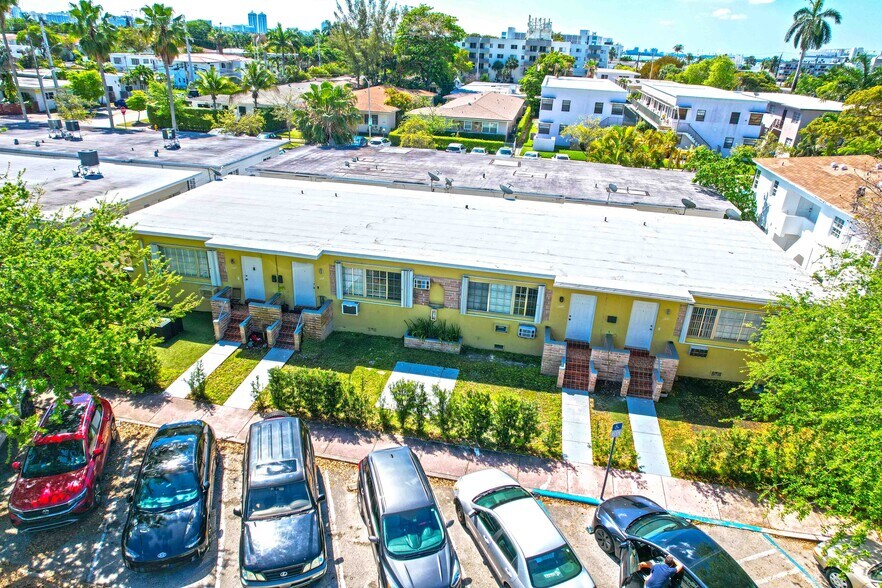 1930 Calais Dr, Miami Beach, FL à vendre - Photo de l’immeuble – Image 2 sur 5