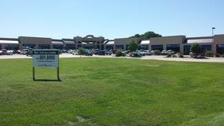 Plus de détails pour 3030 E 29th St, Bryan, TX - Bureau/Local commercial à louer