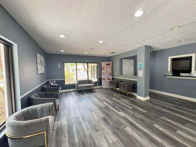 3875 Nova Rd, Port Orange, FL à louer - Photo intérieure – Image 3 sur 36
