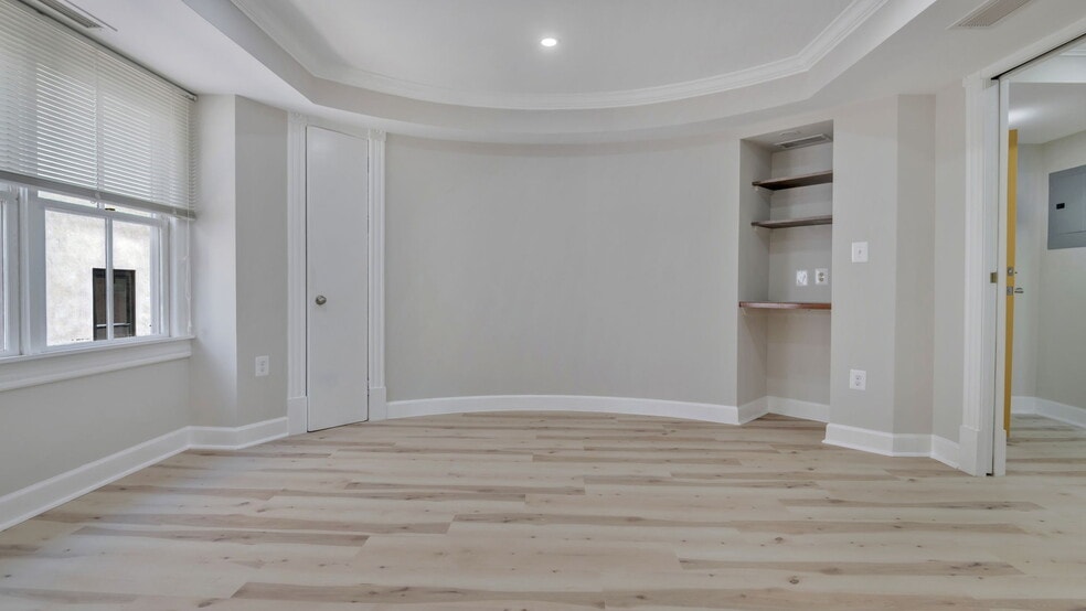 323 8th St NE, Washington, DC à vendre - Photo de l’immeuble – Image 3 sur 45