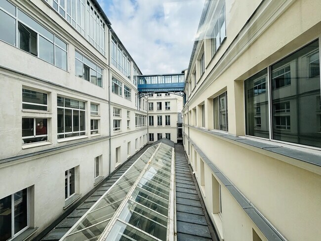 Plus de détails pour 62 Rue Mazarine, Paris - Bureau à louer