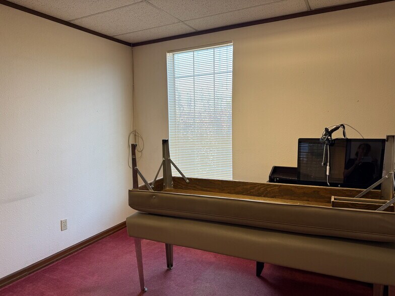 1720 S 72nd St, Tacoma, WA à louer - Photo de l’immeuble – Image 2 sur 9