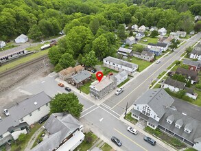 20 Main St, Chester, MA - Vue aérienne vue de carte - Image1