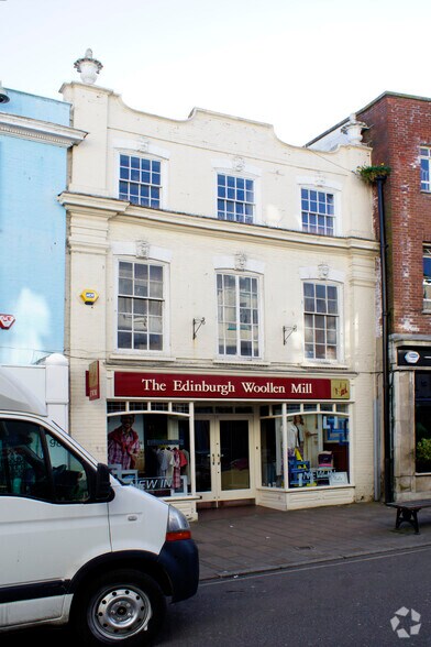 97 High St, Barnstaple à vendre - Photo de l’immeuble – Image 3 sur 4