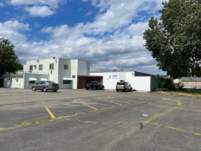 304 Seaview Ave, Bridgeport, CT à louer - Photo de l’immeuble – Image 2 sur 9