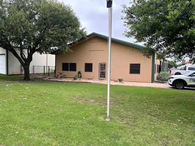 206 Shelby Rd, Everman, TX à vendre Photo principale– Image 1 sur 8