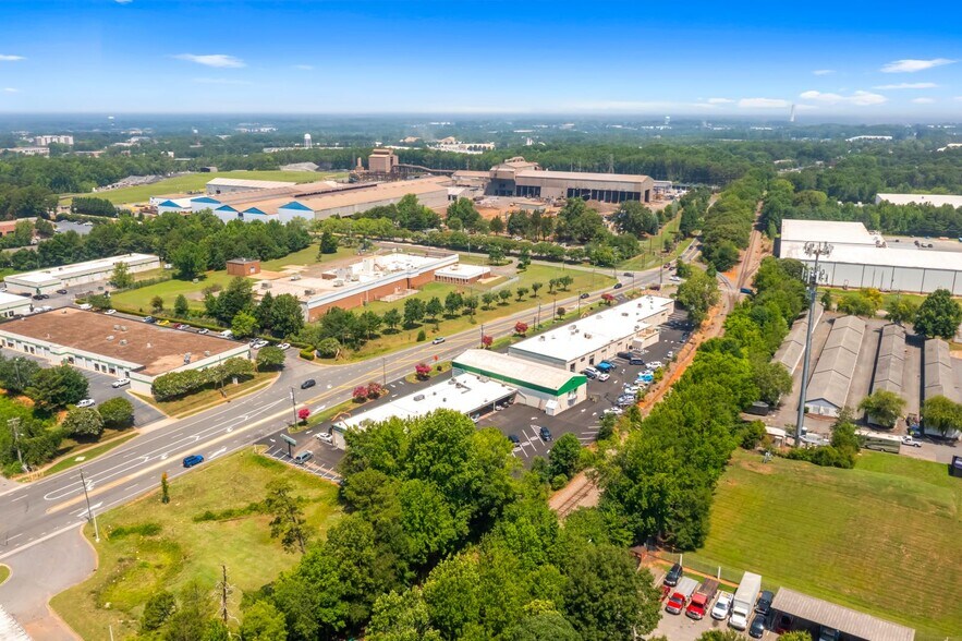 8424 Old Statesville Rd, Charlotte, NC à vendre - Photo de l’immeuble – Image 3 sur 8