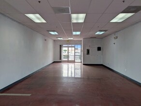 82590 Hwy 111, Indio, CA à louer Photo intérieure– Image 2 sur 4