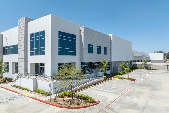 Plus de détails pour 19972 Patterson Ave, Perris, CA - Industriel/Logistique à louer