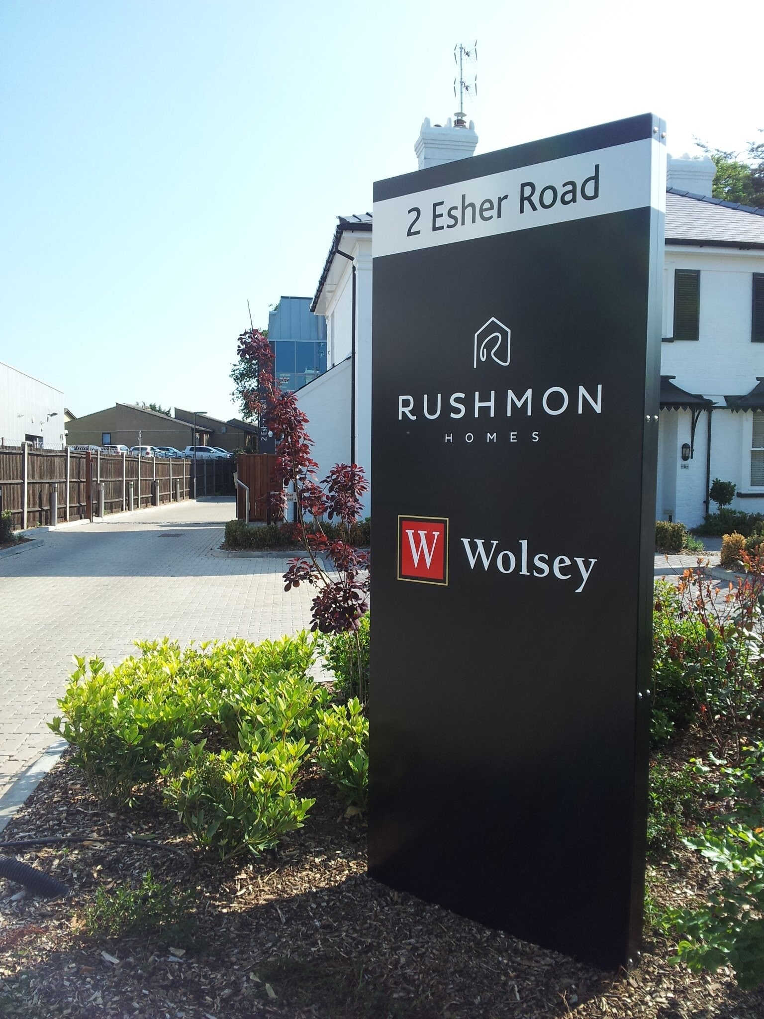 2 Esher Rd, Walton On Thames à louer Photo de l’immeuble– Image 1 sur 5