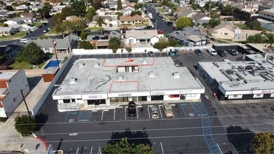 8869-8879 Katella Ave, Anaheim, CA à louer Photo de l’immeuble– Image 1 sur 7