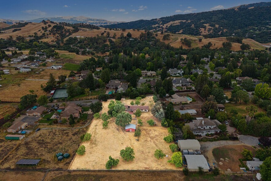 744 Mockingbird Ln, Pleasanton, CA à vendre - Photo principale – Image 1 sur 8