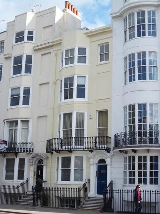 Plus de détails pour 9 Pavilion Para, Brighton - Bureau, Local commercial à louer