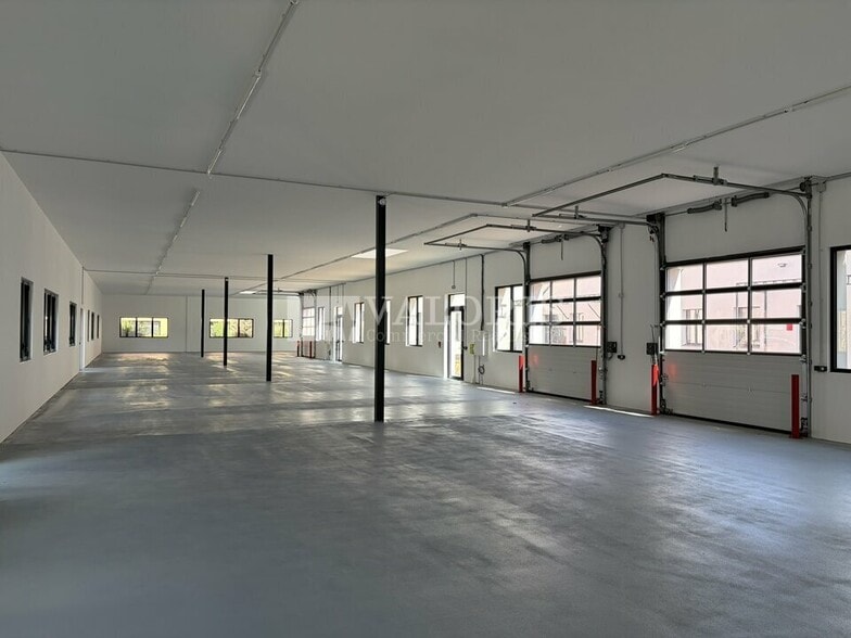 33 Avenue Du Docteur Georges Lévy, Vénissieux à louer - Photo de l’immeuble – Image 3 sur 10