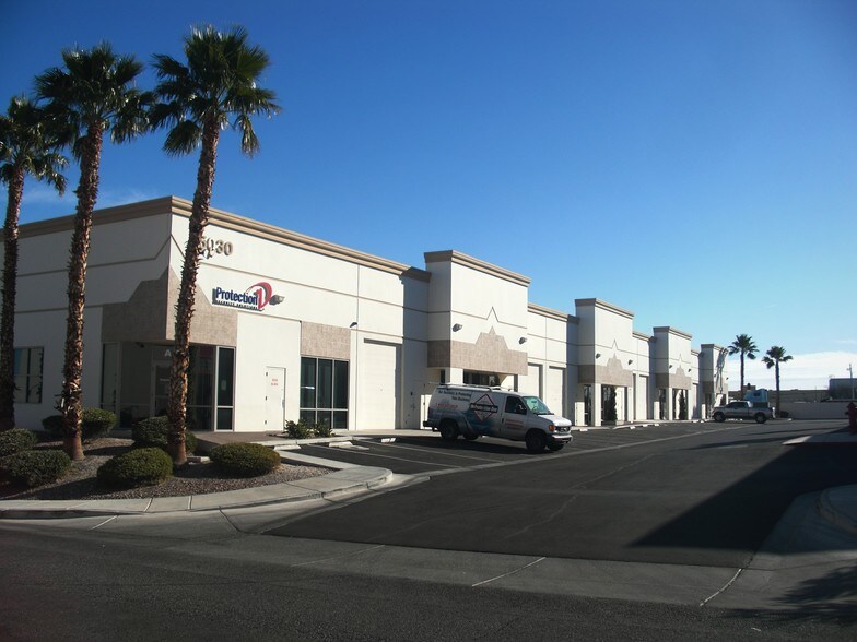 5030 S Decatur Blvd, Las Vegas, NV à louer - Photo de l’immeuble – Image 3 sur 6