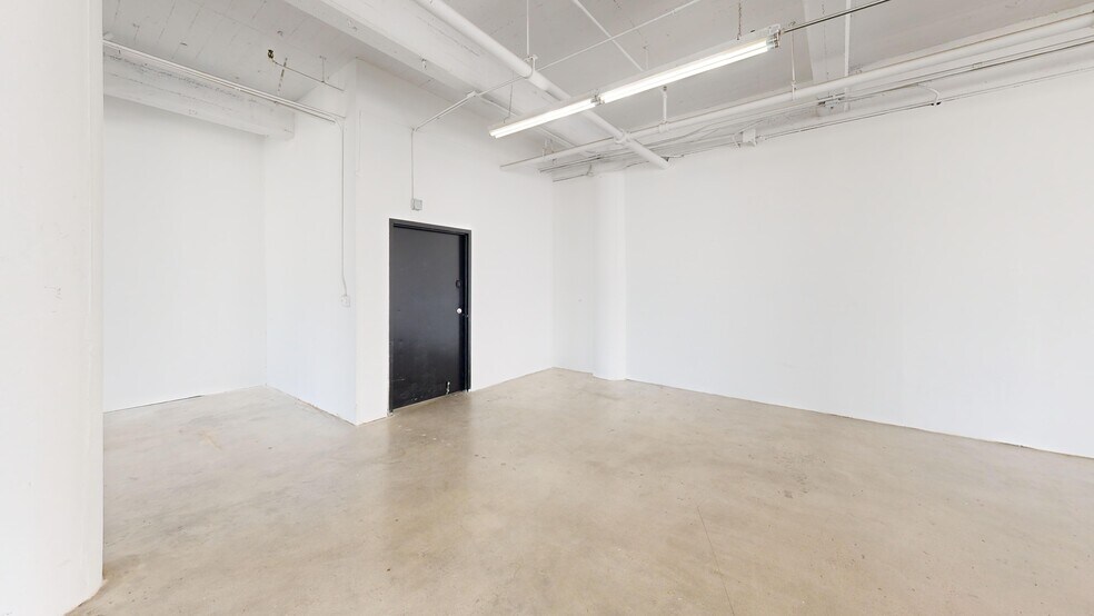 1024 Santee St, Los Angeles, CA à louer - Photo intérieure – Image 2 sur 9