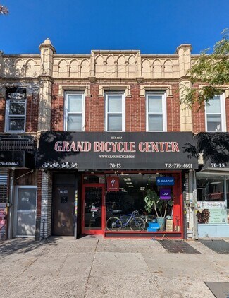 Plus de détails pour 7013 Grand Ave, Maspeth, NY - Local commercial à vendre