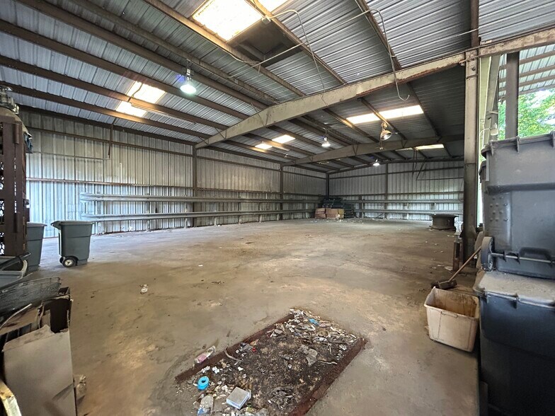 2747 Jackson Ave, Memphis, TN à vendre - Photo de l’immeuble – Image 3 sur 5