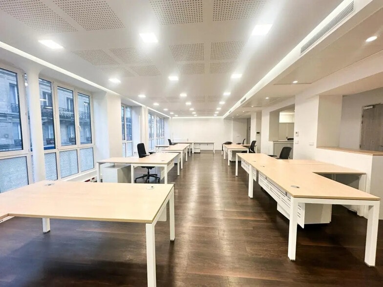 Bureau dans Paris à louer - Photo de l’immeuble – Image 1 sur 9